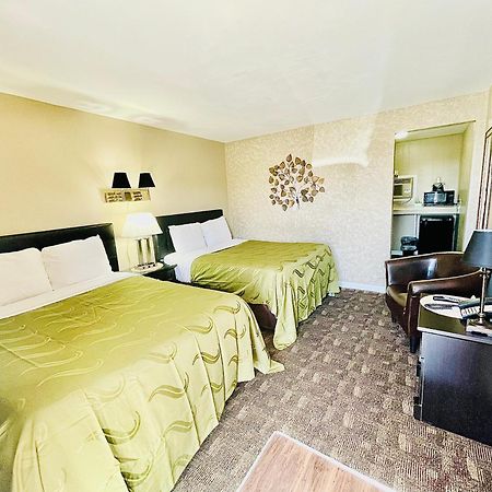 Sage N Sand Motel Moses Lake Buitenkant foto